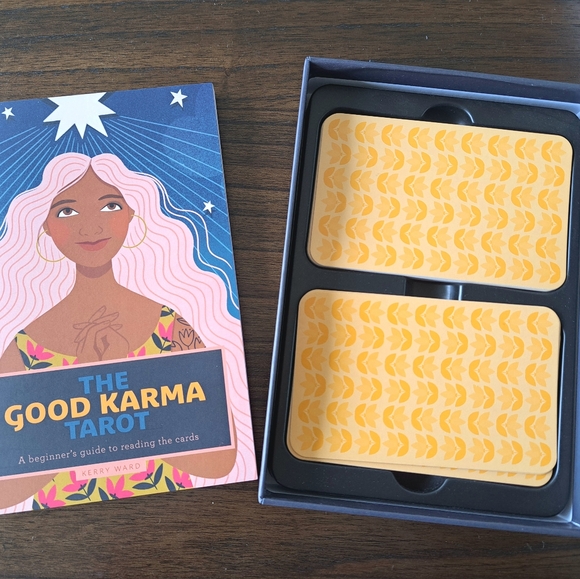 The Good Karma Tarot - Picture 2 of 2